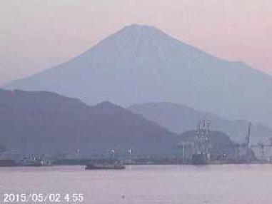 清水マリンターミナル屋上から見た富士山