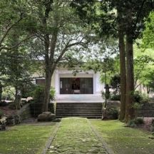 今川氏親公命日　本堂