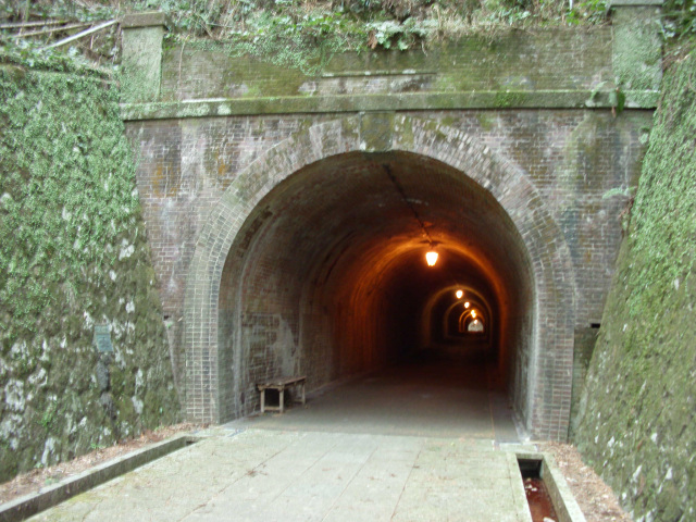 明治のトンネル（宇津ノ谷）