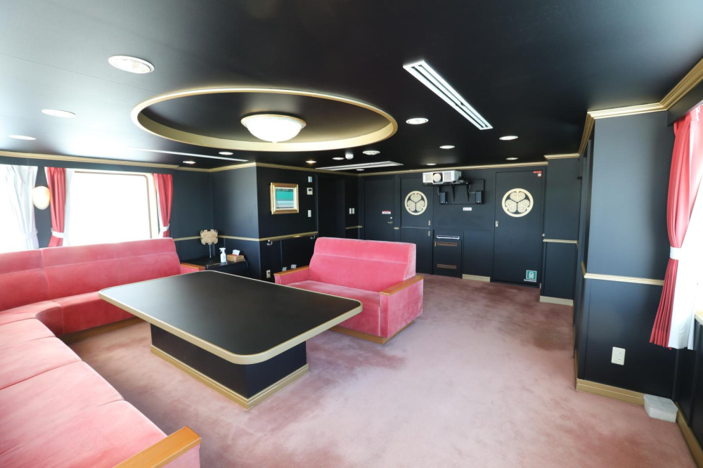 お食事つきプレミアムラウンジプランで、もっと特別なひとときを