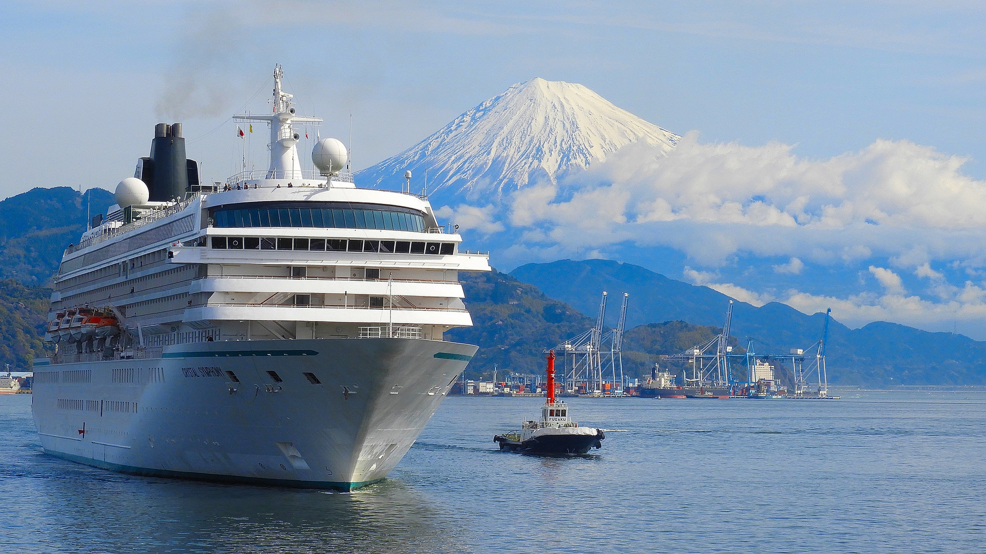 船からの富士山
