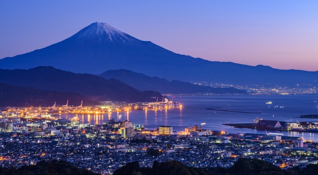Click here for the special website featuring Shizuoka City's night views
