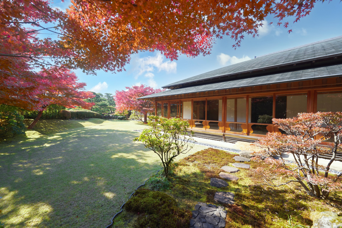 将軍ゆかりの神社と日本庭園を巡るコース