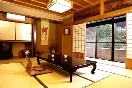 せせらぎの宿 紅竹