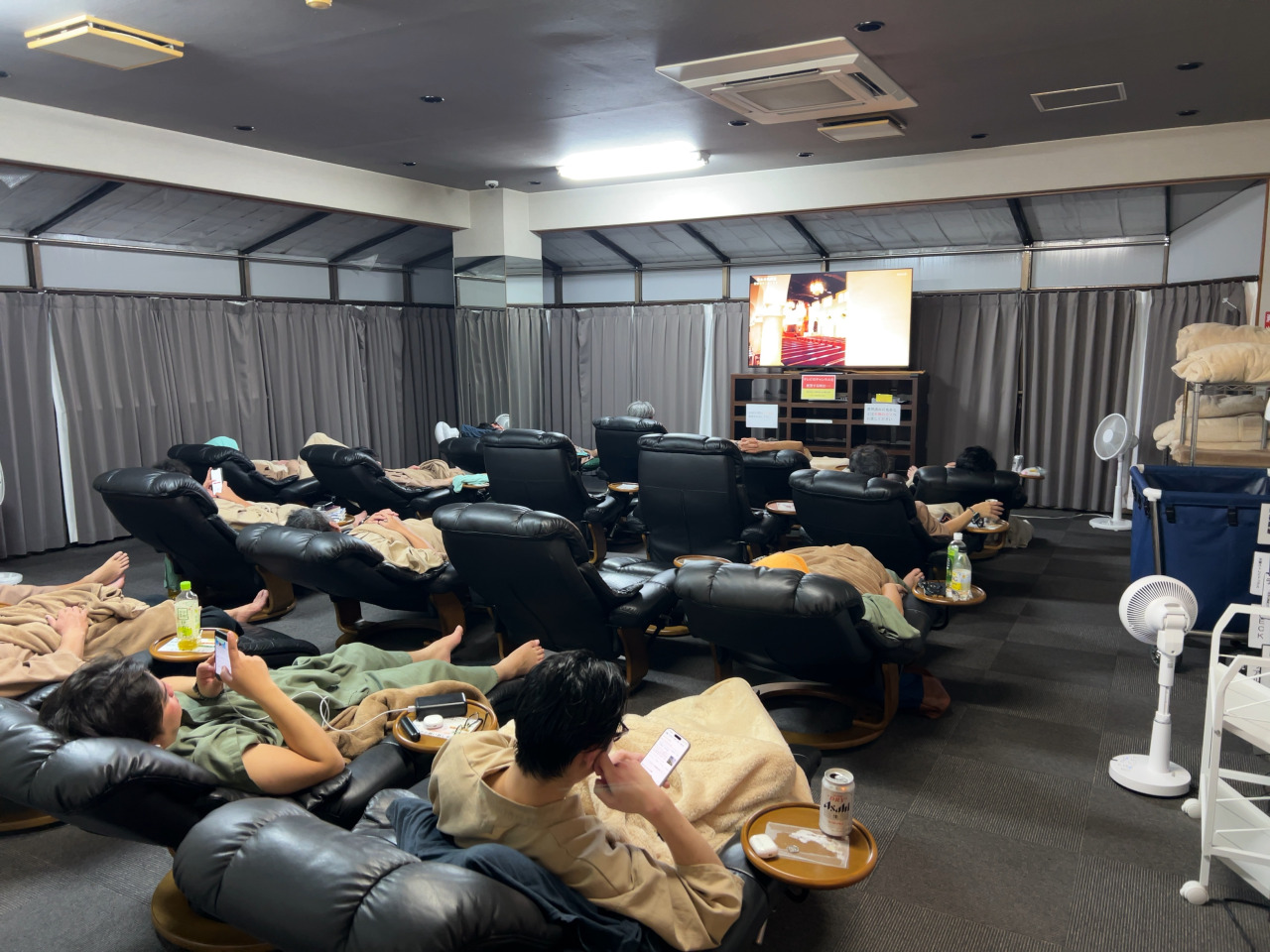 リクライニングチェア